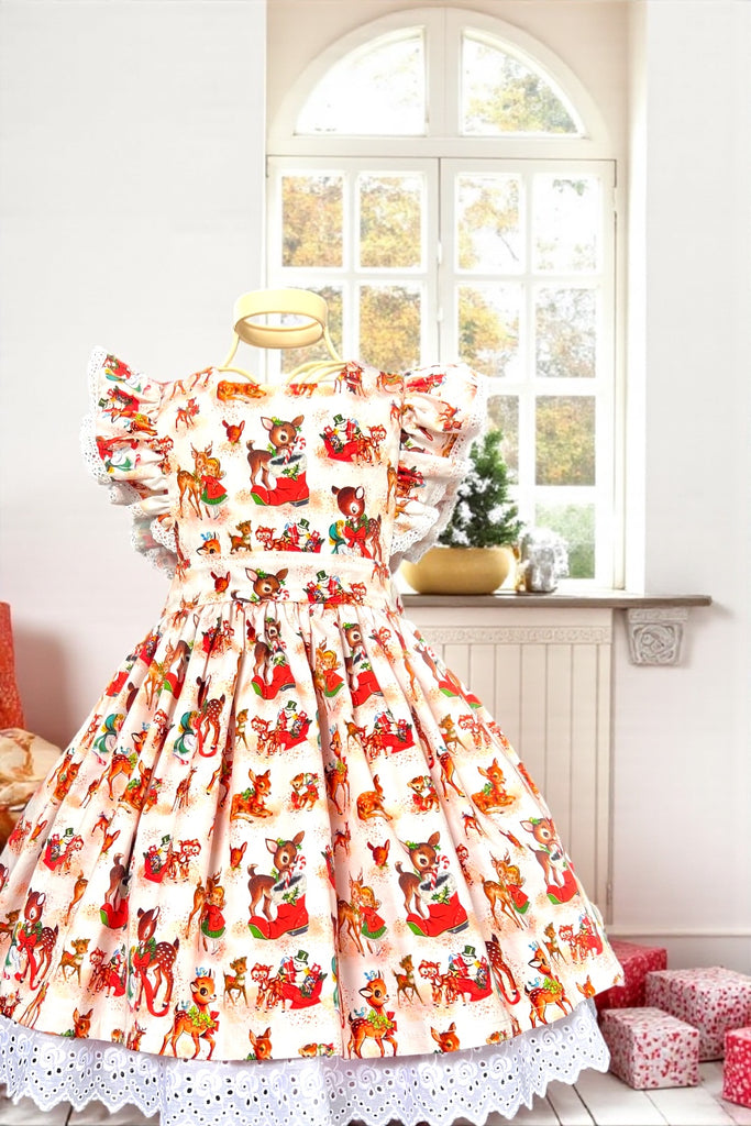 🎄Christmas 🎄
Charlotte Emma Dress
‘Christmas Deer’s’
Gorgeous Retro Fabric
OOAK ~ Sz 6