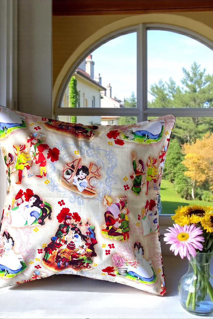 Cushion Cover
‘Snow White’