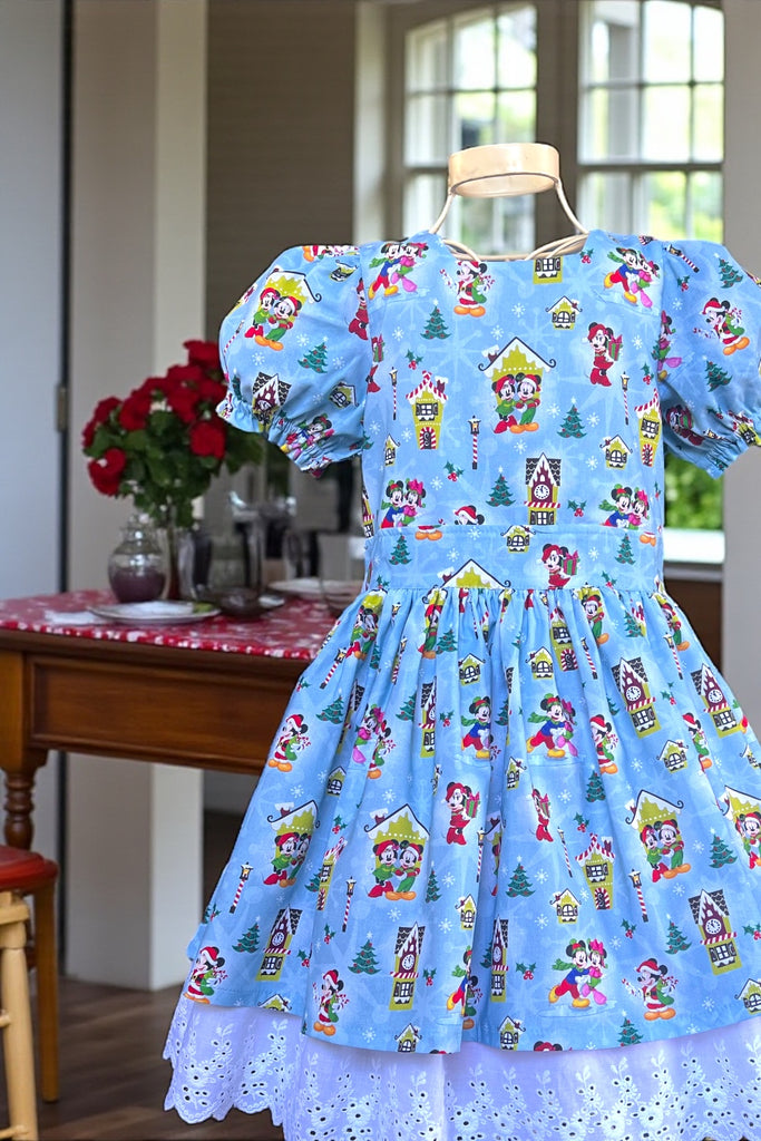 For Bianca ~ Sz 8 | 🎄Christmas 🎄 Puff Sleeve Anglaise Dress ‘Christmas Village’ Mickey & Friends Licensed Disney Fabric