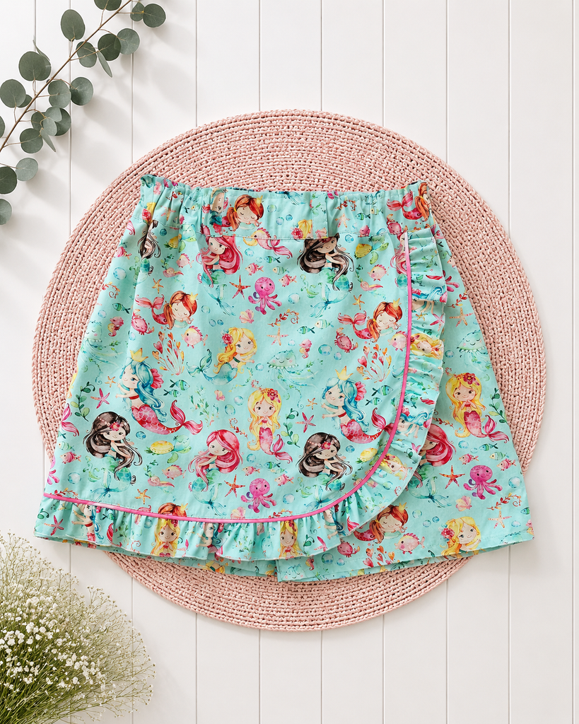 Skort | ‘Queen of the Mermaids’
OOAK ~ Sz 10