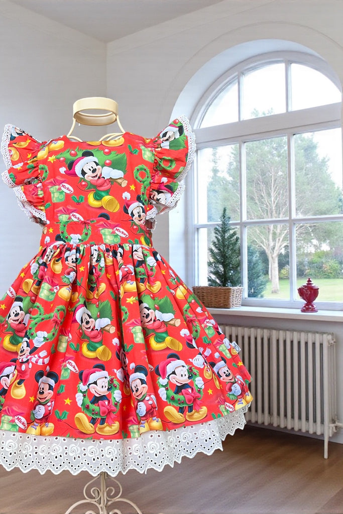 For Brooke Heyward ~ Sz 10 | 🎄Christmas 🎄
Charlotte Emma Dress
‘Mickey’s Christmas Wreaths'