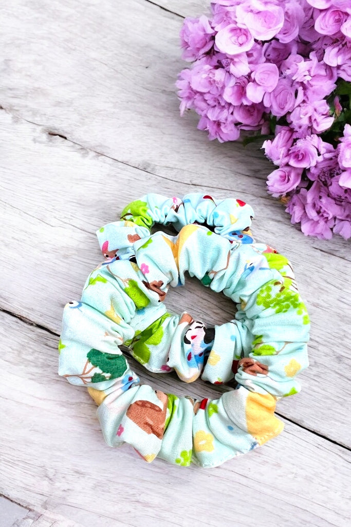 For Yvonne | Set of 2 Mini Scrunchies | 
Snow White