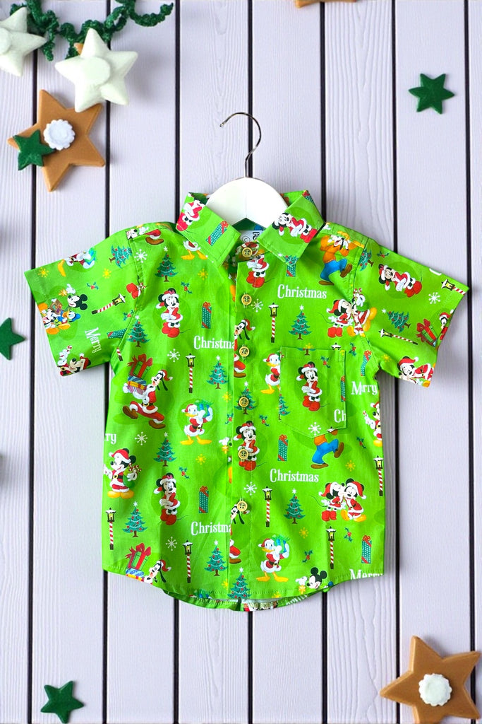 For Nicole ~ Sz 7 | 🎄Christmas🎄 Button Shirt ‘Mickey & Friends ~ Merry Christmas’