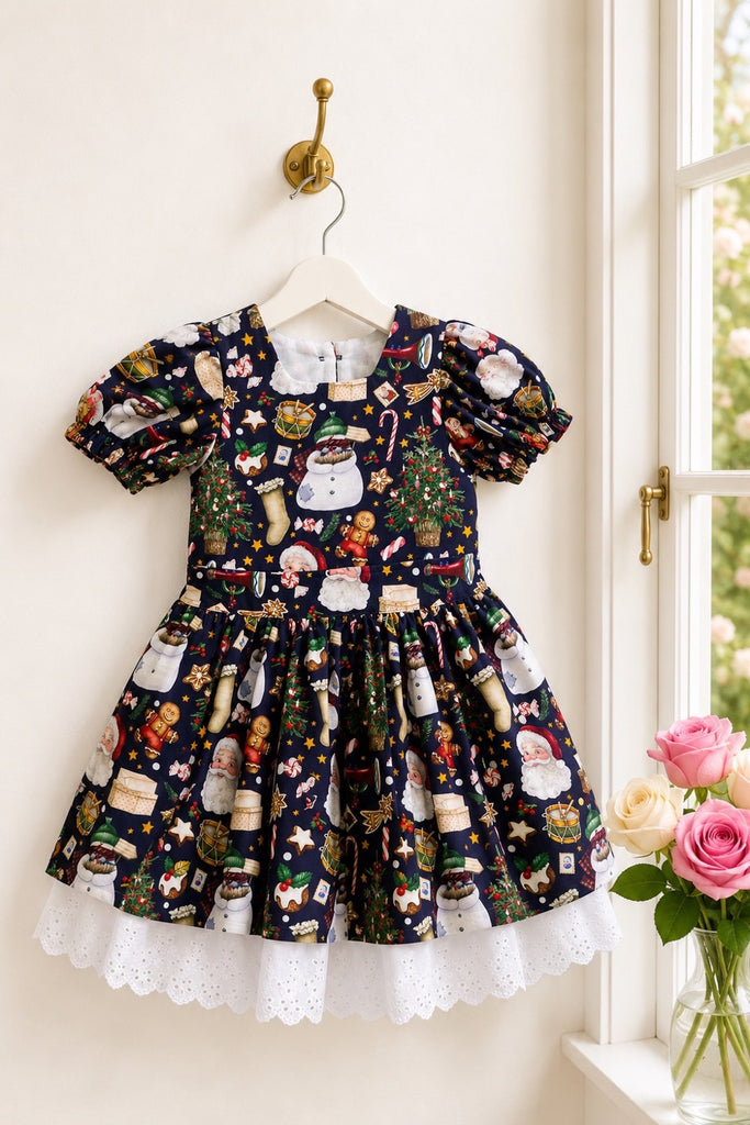🎄Christmas 🎄
Anglaise Puff Sleeve Dress | ‘Whimsical Christmas’ | Sz 6 & 10 Only