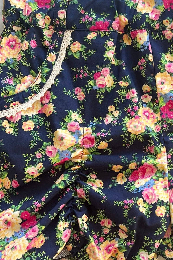 Pocket Puckers | ‘Enchanted Flora’ in Navy
OOAK ~ Sz 5