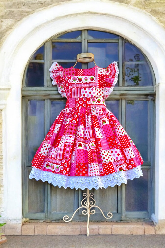 Charlotte Emma Dress
‘Strawberry Patch’
Lovely Punch Collection
By Lecien
OOP & Extremely Rare ~ Sz 4