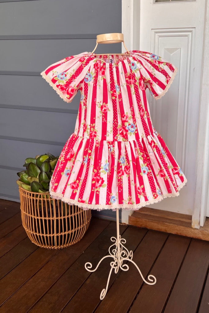 Vintage Seaside Dress | Made with Lecien ‘Flower Sugar’ ~ Sz 2
