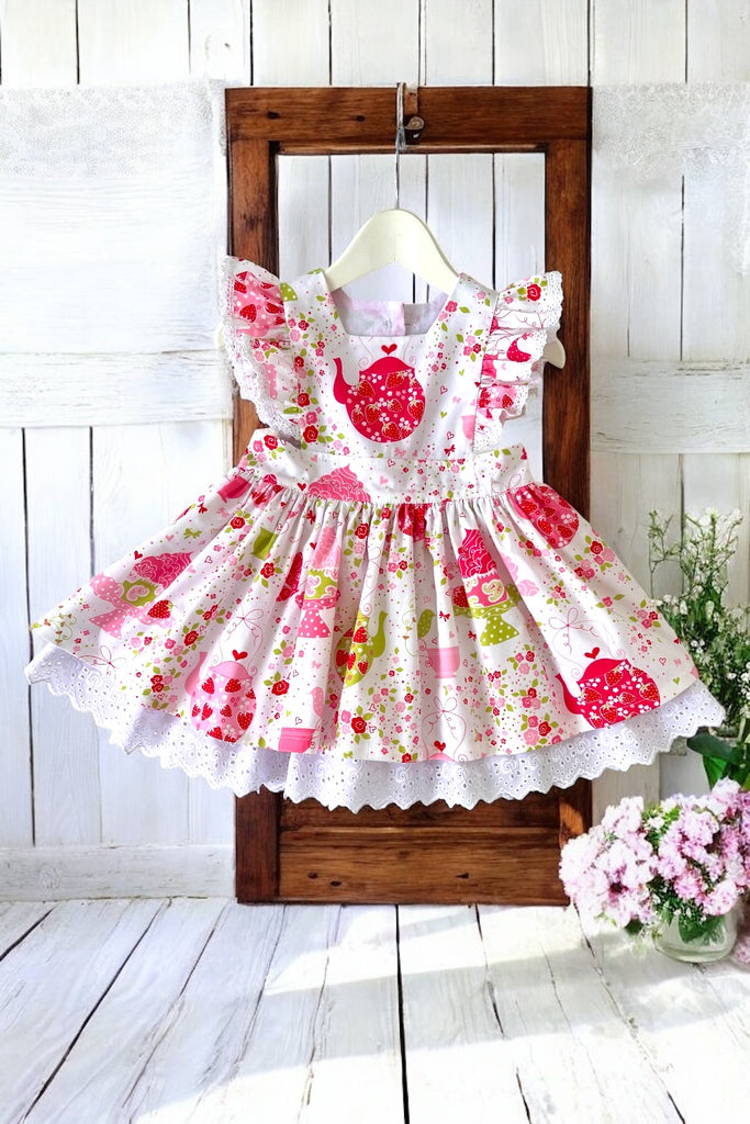 Charlotte Emma Dress | ‘Strawberry Tea Party’
Michael Miller Fabric | OOAK ~ Sz 3