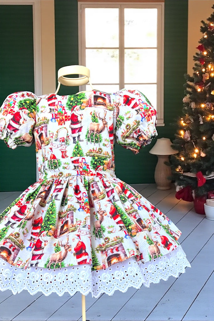 🎄Christmas 🎄
Anglaise Puff Sleeve Dress
‘Santa's List’ ~ Sz 2