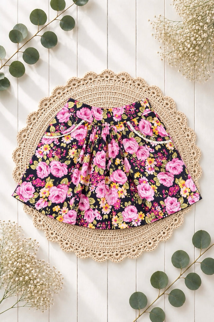 Pocket Skirt
‘Rosewater Meadow’
OOAK ~ Sz 5
