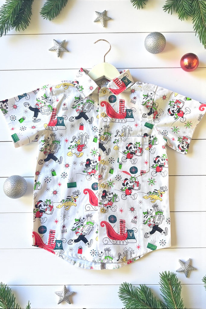 🎄Christmas 🎄
Button Shirt
‘Mickey & Friends Christmas’ | Sz 6 & 8