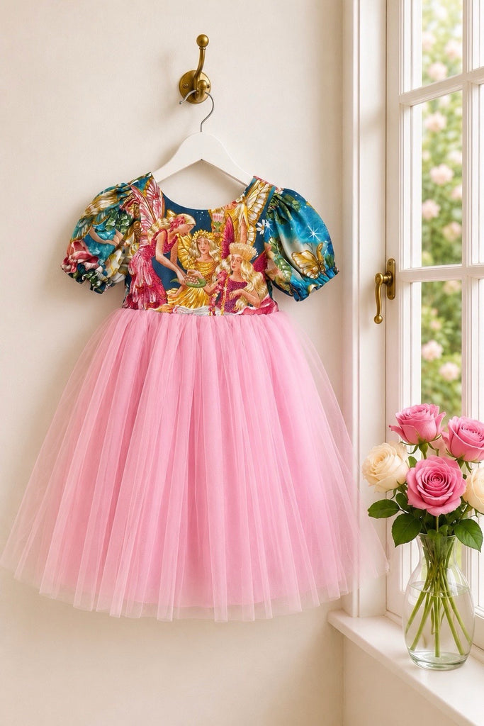 For Dee Atkins | Princess Tulle Dress
‘Enchanted Garden’
By Shirley Barber for Marcus Brothers Textiles (USA)
Early 2000’s Limited Release
Now OOP & Extremely Rare
OOAK ~ Sz 4