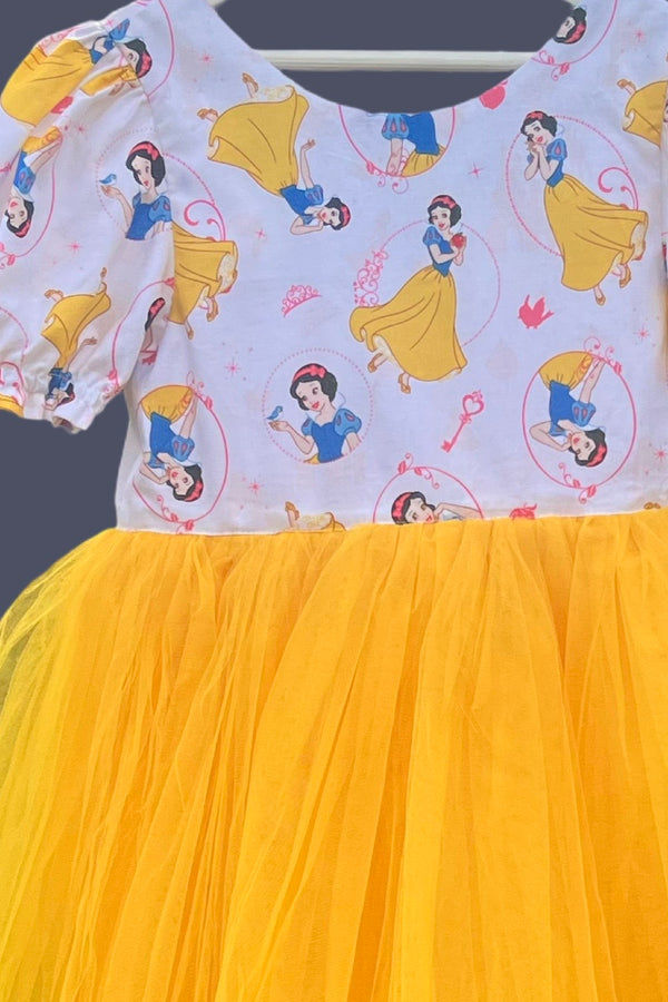 Princess Tulle Dress
‘Snow White’
OOAK ~ Sz 8