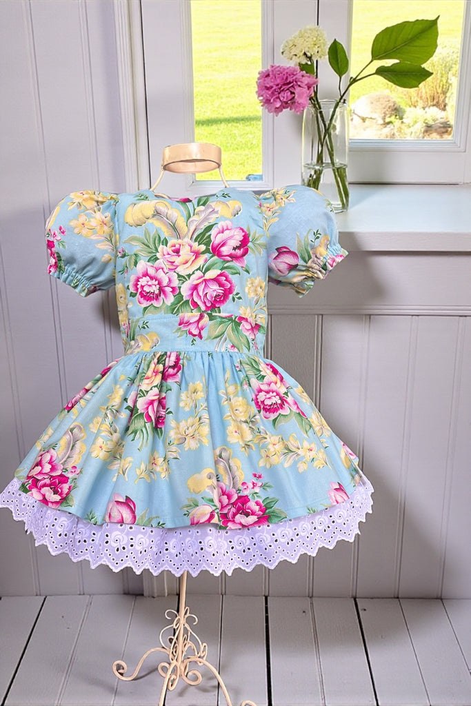 Puff Sleeve Anglaise Dress
‘Taylor’
From the Circa Collection 
By Jennifer Paganelli
OOP & Rare Collector’s Fabric
OOAK ~ Sz 2