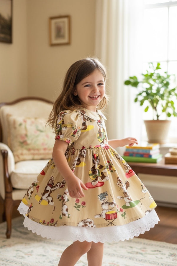 Rose Bay Anglaise Dress
‘Vintage Pet Parade’
OOP & Very Hard To Find
OOAK ~ Sz 5