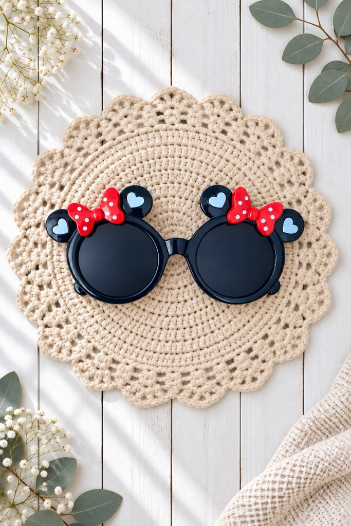 Kids Sunnies ~ Black & Red