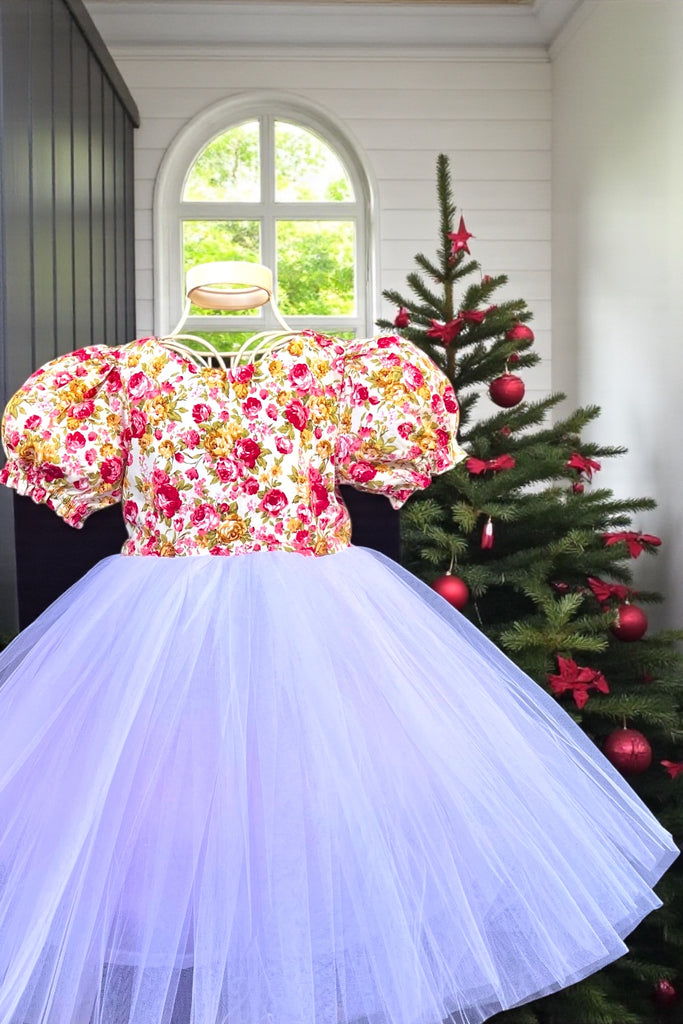 For Emily | 🎄 Christmas 🎄
Princess Tulle Dress
‘Christmas Rose’
OOAK ~ Sz 4