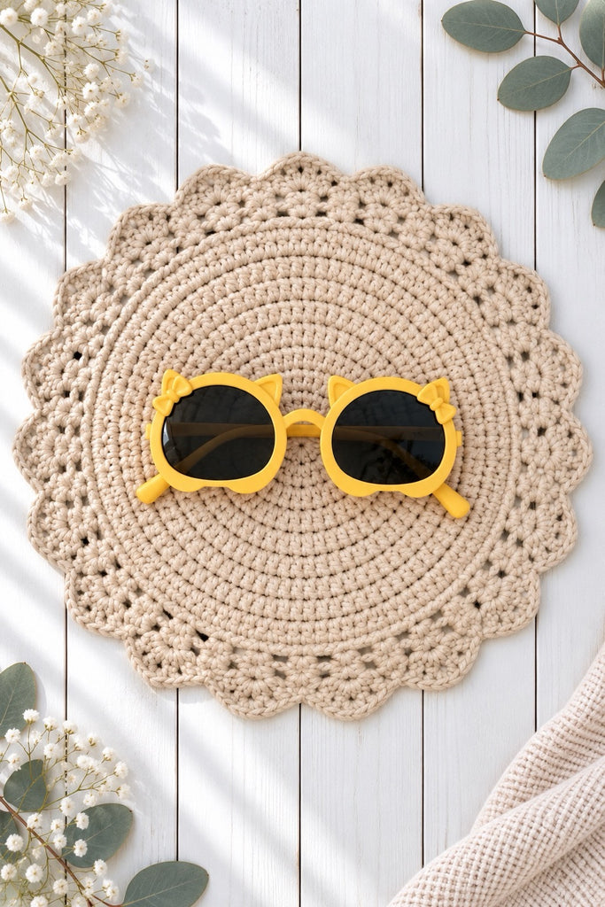 For Belle | Hello Kitty Sunnies 
UV 400 Protection
Polarised 
To fit children 3 to 10 years