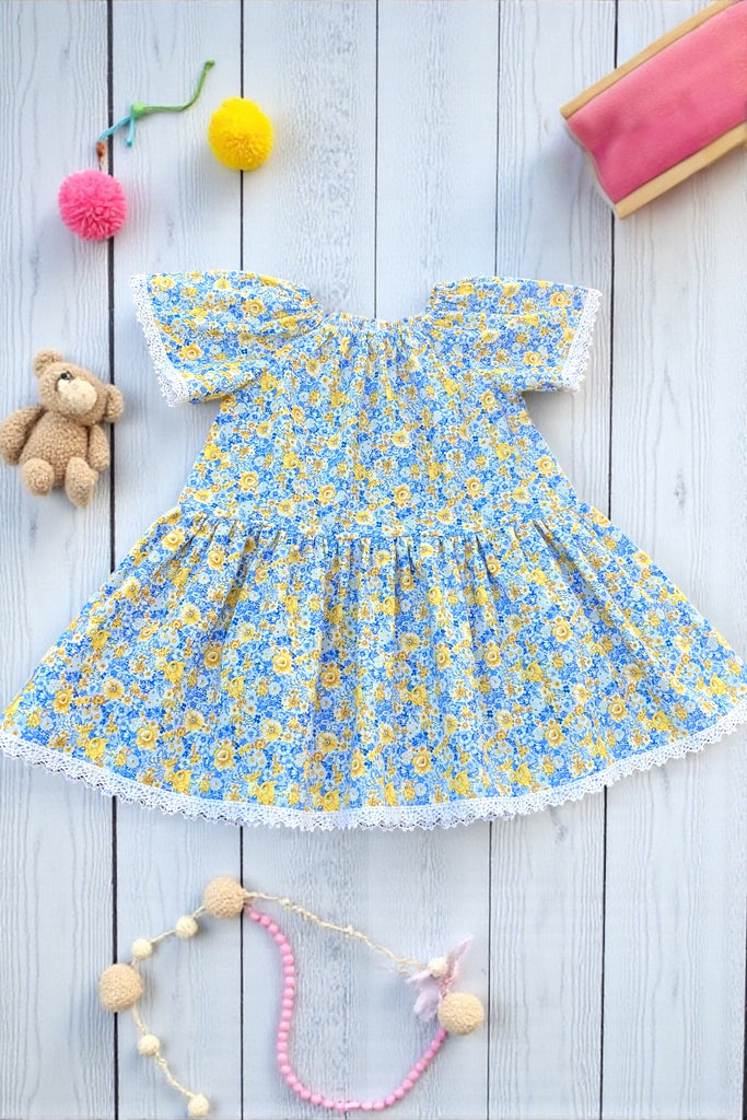 Vintage Seaside DressRare New Vintage FabricMary Lambeth Estate | Sz 4 & 10 Only