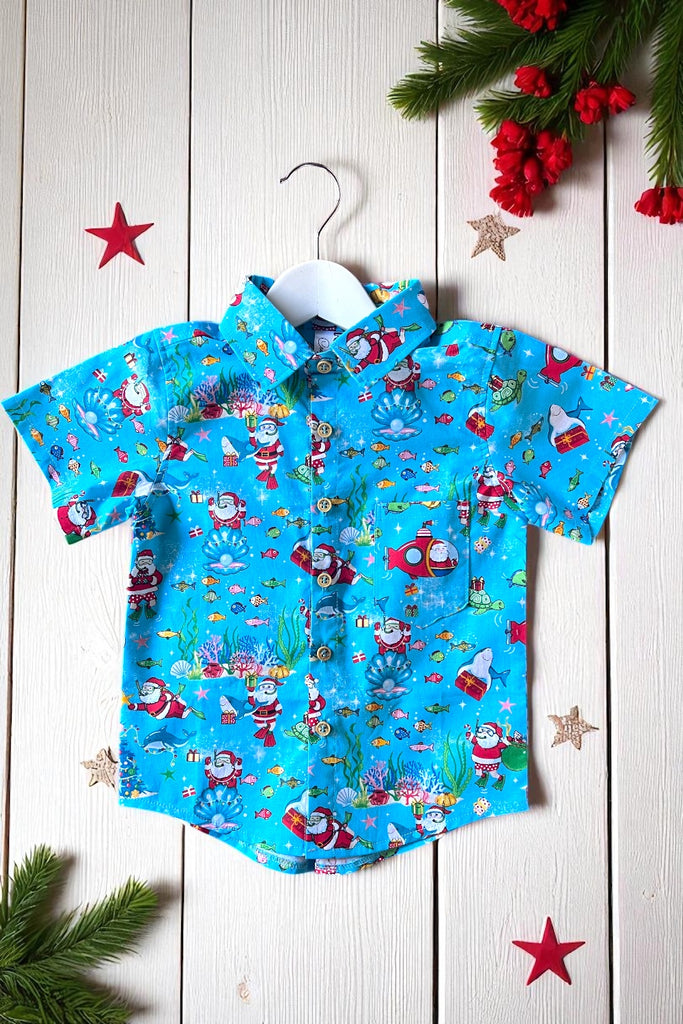 For Samara | 🎄Christmas🎄
Button Shirt
‘Underwater Santa’
By Fabric Traditions’
OOAK ~ Sz 4