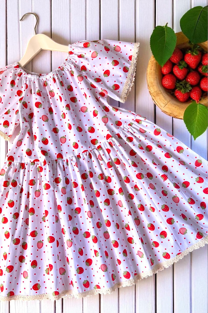 Vintage Seaside Dress
‘Strawberry Polka Dreams’ | Sz 8 to 14