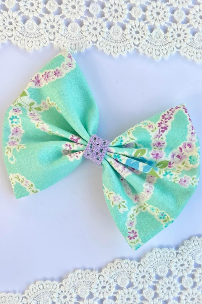 For Keely Imogen | Large Pinch Bow Clip w Lace Contrast | Vintage Designer Fabric